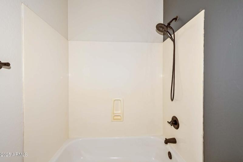Hall Bath-Tub