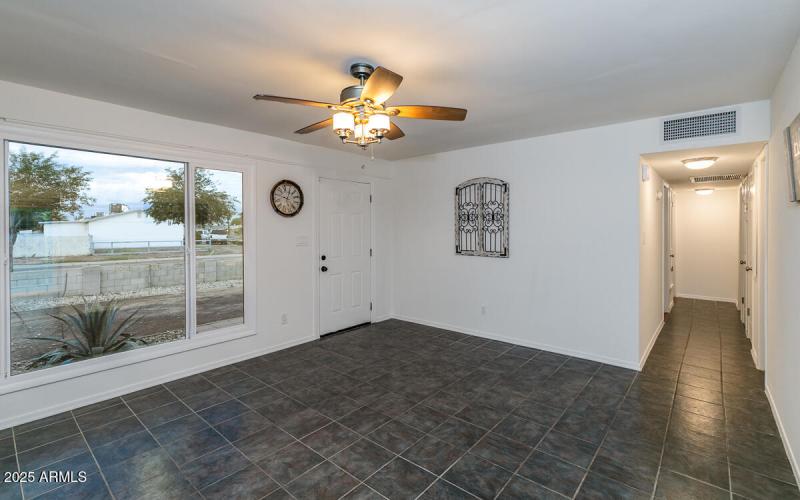 2007 W Hidalgo Ave-14