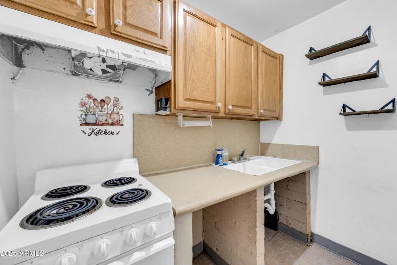 1627 W Maldonado Rd-12