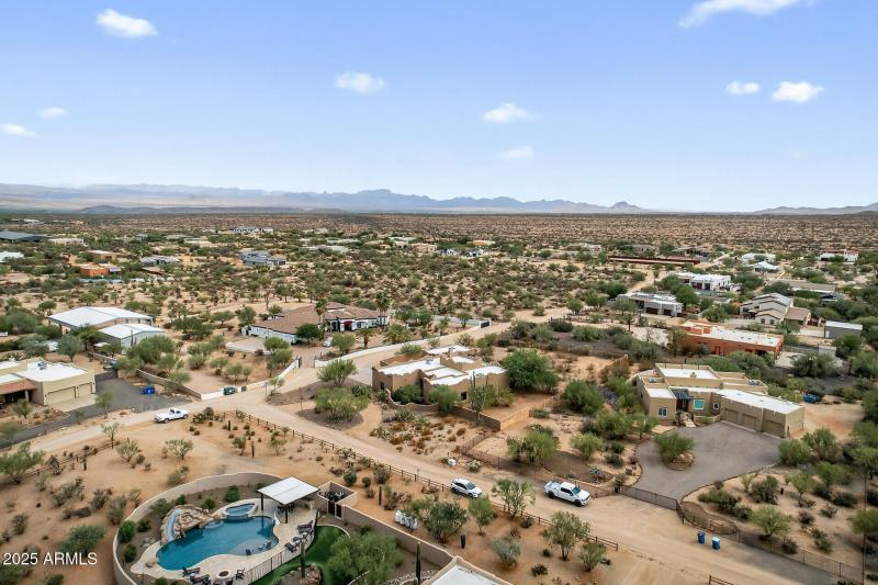 76_14041_E_Bajada_Dr76_mls