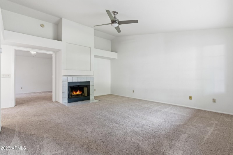 8140 N 107TH Avenue, 281