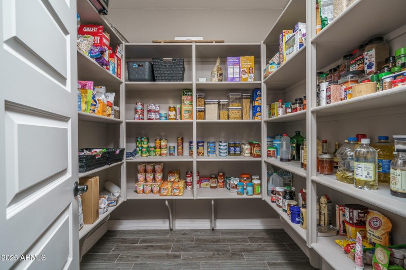 13) PANTRY