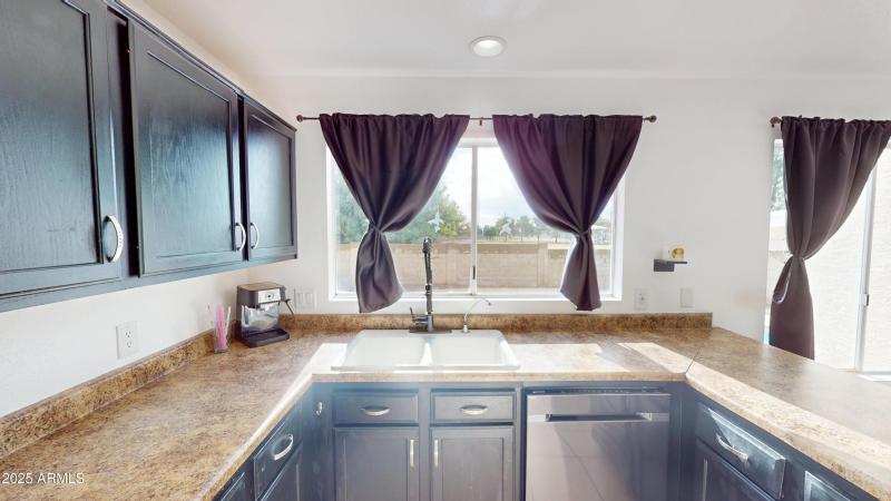 8541-W-Pershing-11202025_181709