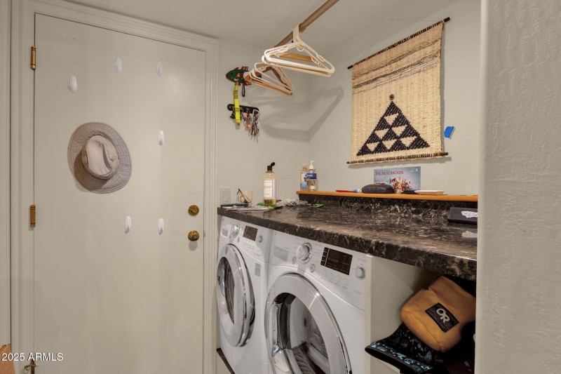 38-web-or-mls-10050-e-mountainview-lake-