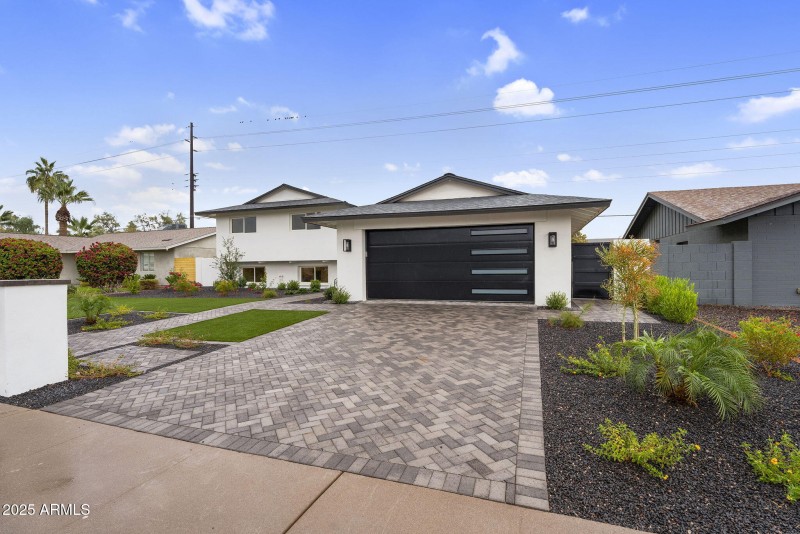 3-web-or-mls-3413 N 87th Pl-2