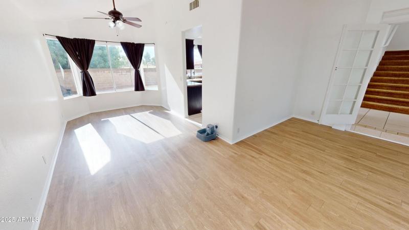 8541 W PERSHING LR NOT STAGED