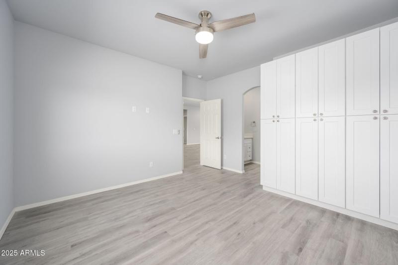 3-web-or-mls-27227_n_147th_ave-3