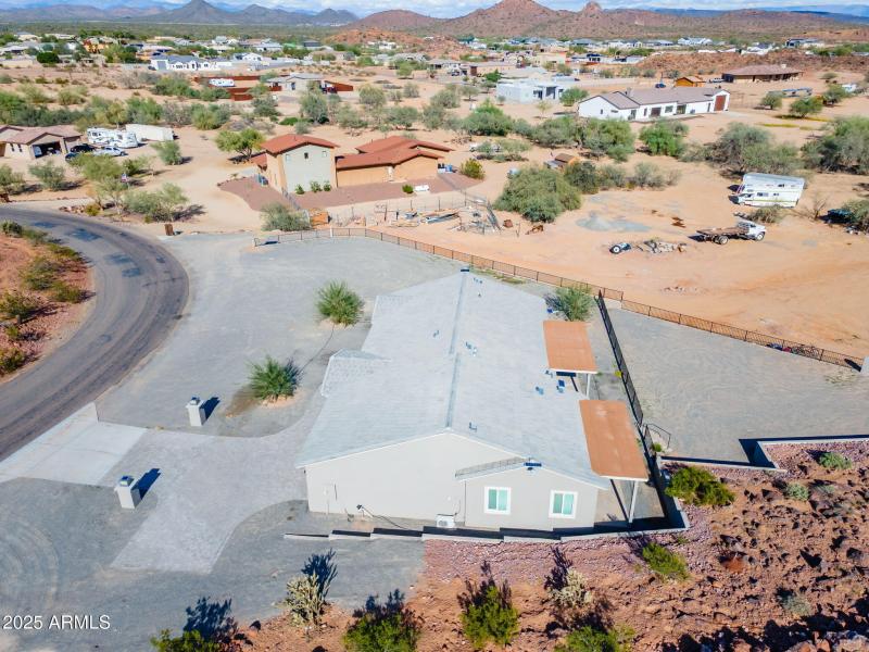 13-web-or-mls-27227_n_147th_ave-13