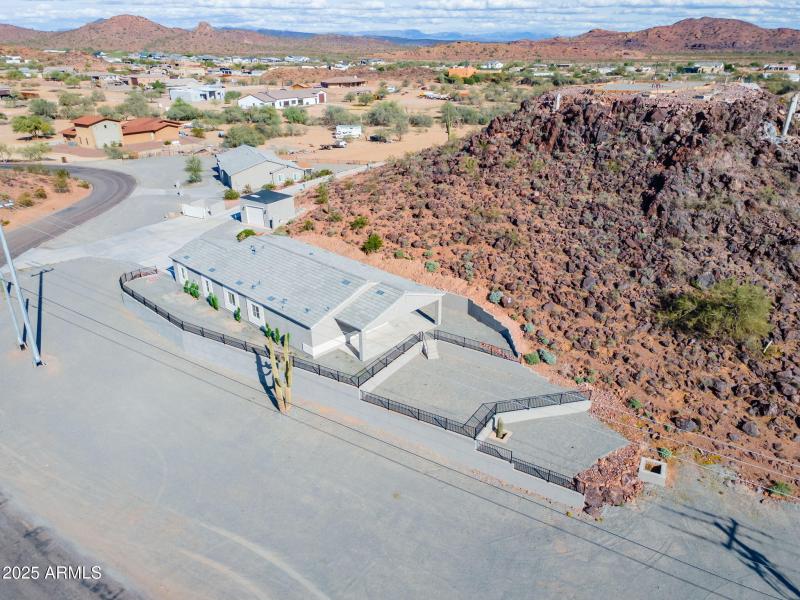 5-web-or-mls-27145_n_147th_ave (5)