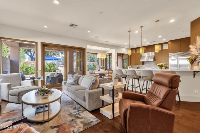 10-web-or-mls-10263-n-103rd-pl