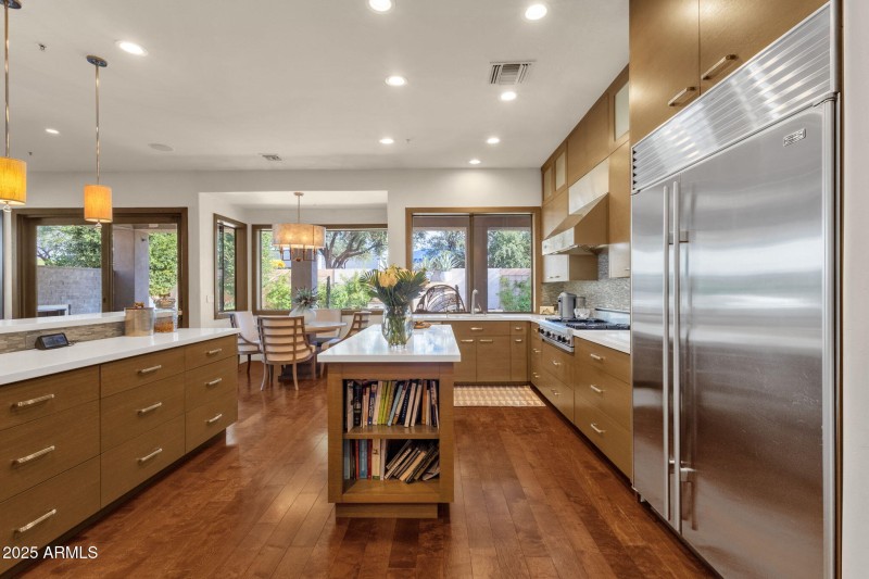 18-web-or-mls-10263-n-103rd-pl