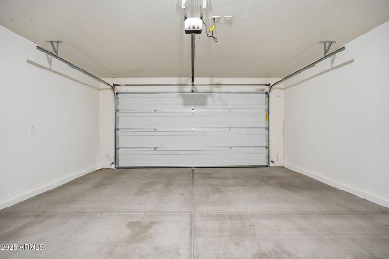 17594 W COUNTRY CLUB TER