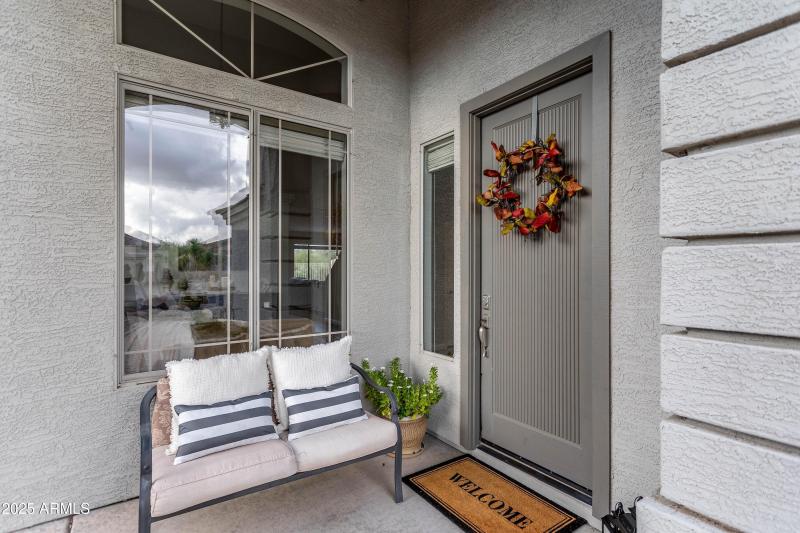 001 front exterior 06