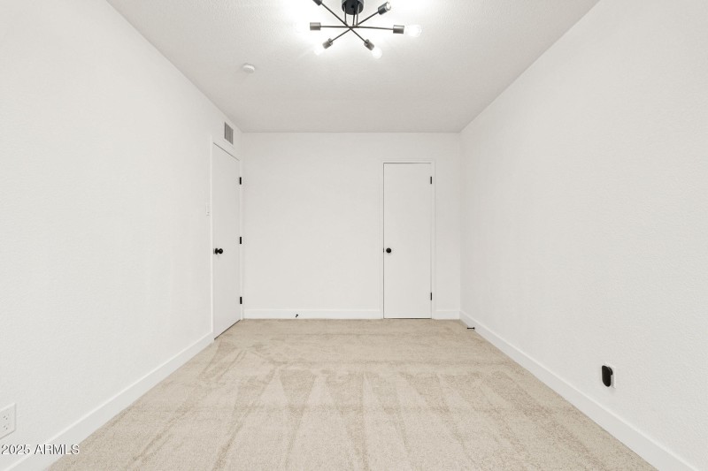 3137 W Turney Ave - 22