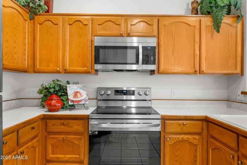 Interior - 3150 Candlewood Way-11