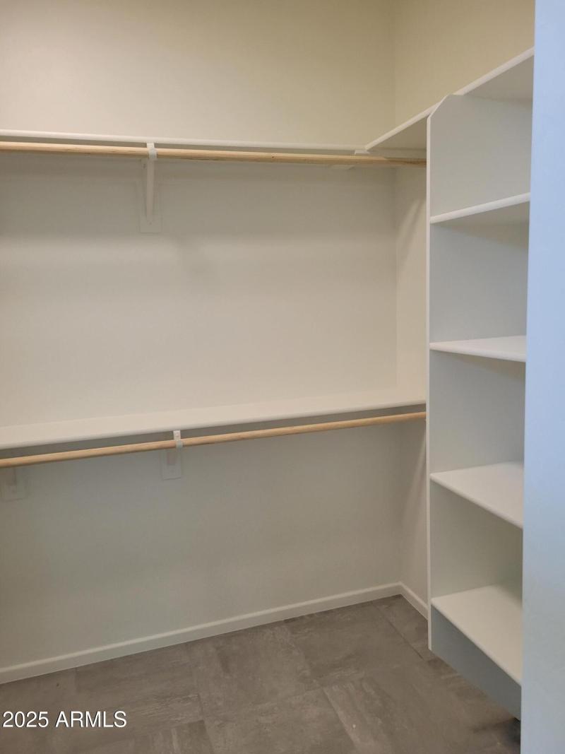 walk in closet 2