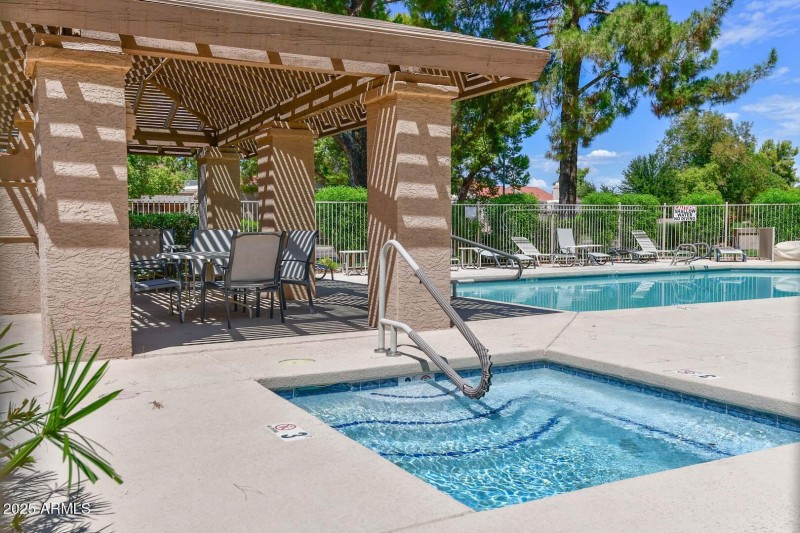 Lakeside Terrace Community Spa