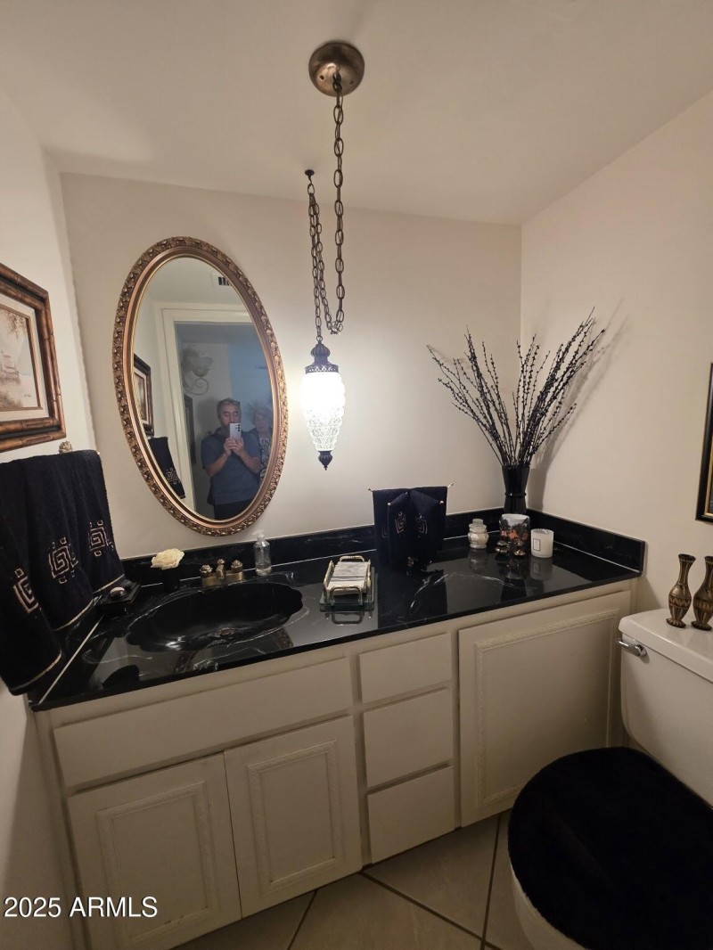 POWDER ROOM
