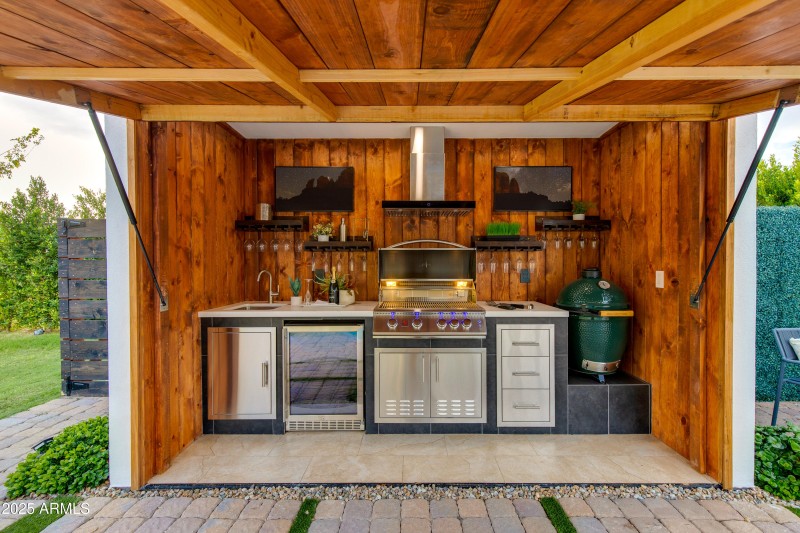 OUTDOR KITHCEN & BBQ