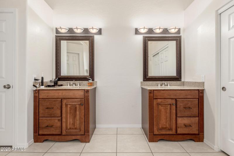 Primary Bath Dual Vanities & Sinks