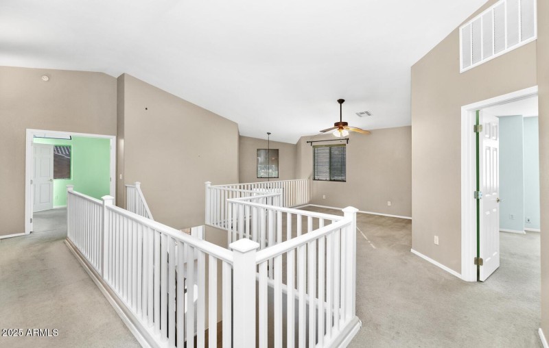 482 W Aloe Pl-large-019-030-482 W Aloe-1