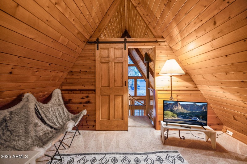 820 E Caribou Road, Munds Park 86017