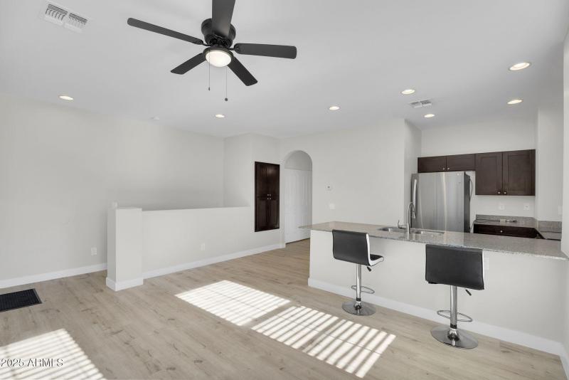 4-web-or-mls-854 S San Marcos Dr Apt 7c-