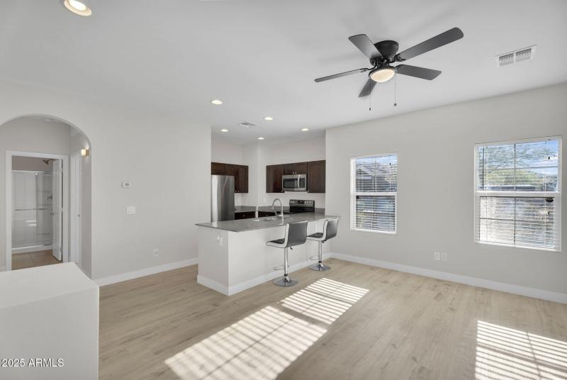 5-web-or-mls-854 S San Marcos Dr Apt 7c-