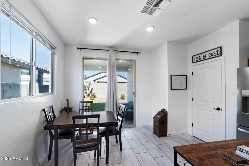 007__18348 W Jessie Ln