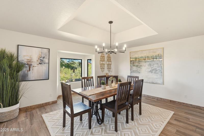 Formal Dining w/views!