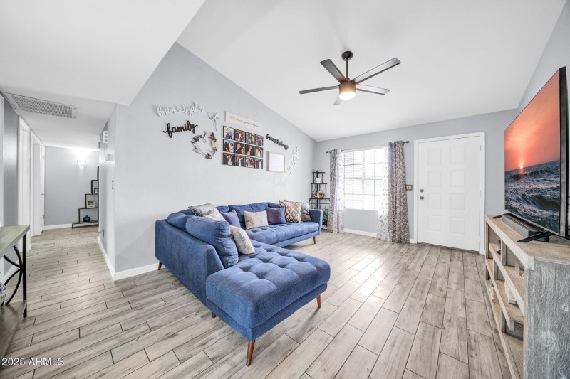 7138 W Cholla St-10