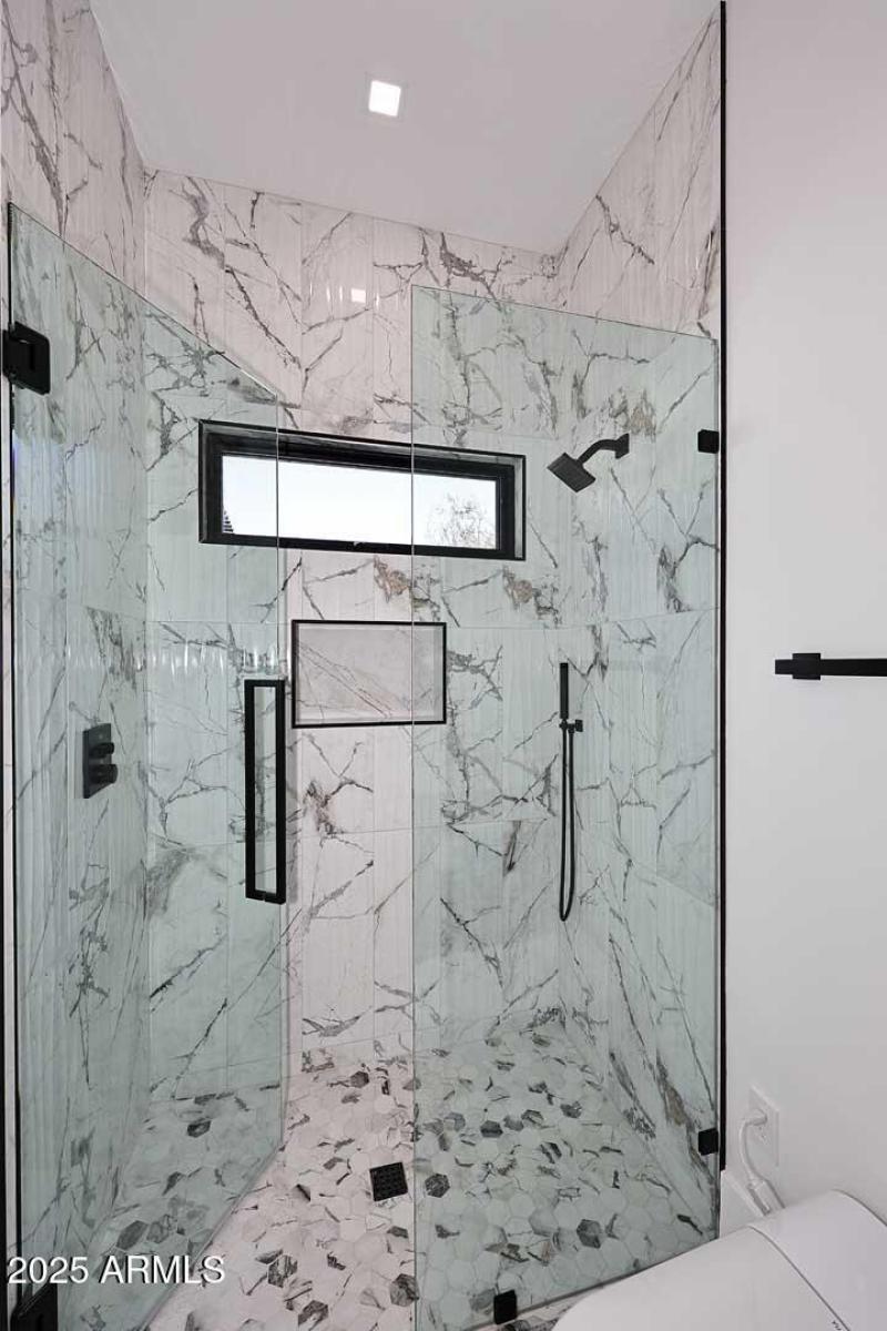 Guest House-2nd Bedroom Ensuite Shower