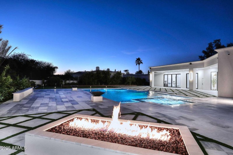 Night-Firepit-Pool View