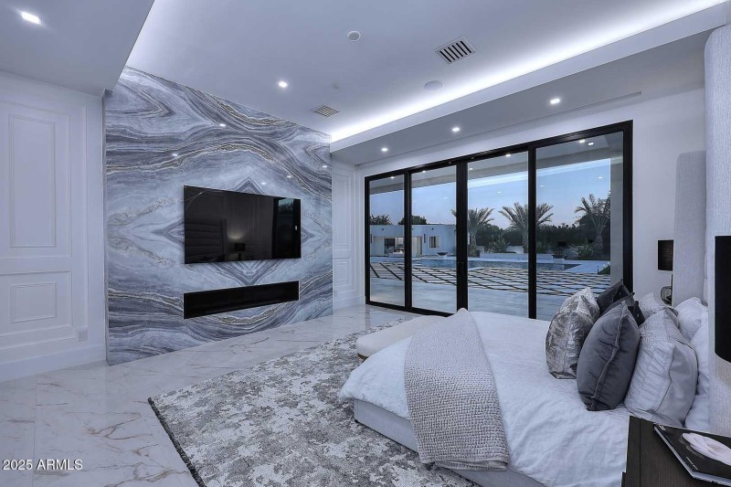 Night-Primary Bedroom2