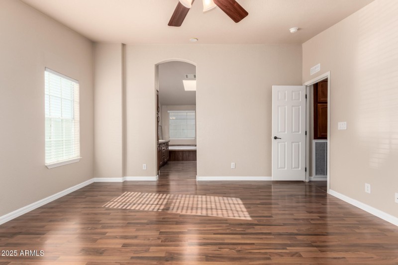 3301 S Goldfield Rd 4079