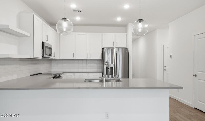 MR Lot #7 Kitchen (3) (Large)