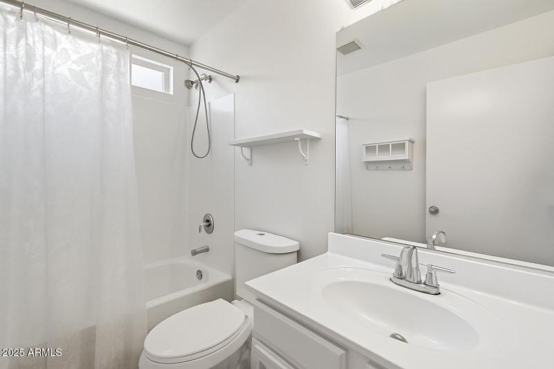 ChatGPT Image Nov 25, 2025, 04_21_34 PM