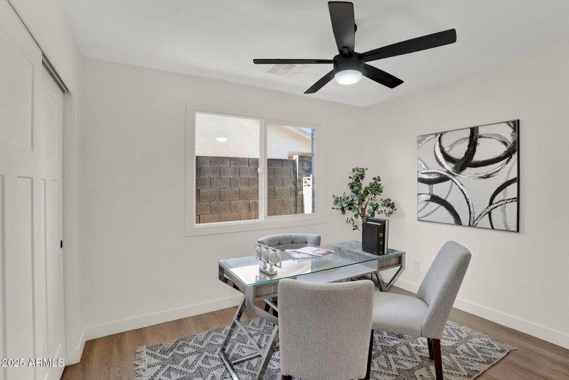 24-web-or-mls-2137 E Cornell Dr -8