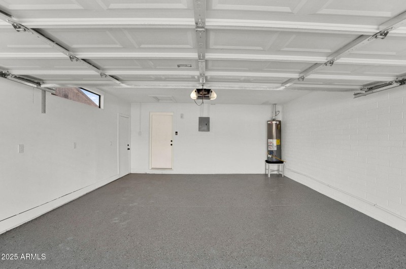 35-web-or-mls-2137 E Cornell Dr -39