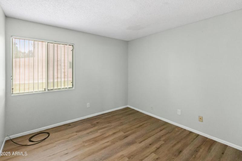 4727 W Continental Dr-11