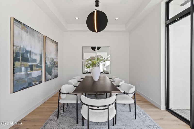 Interior (2 of 36)