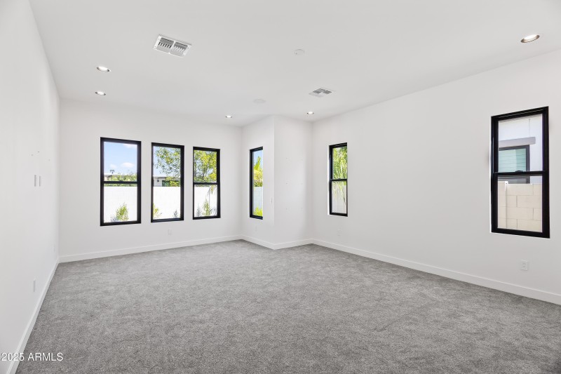 Interior (13 of 36)