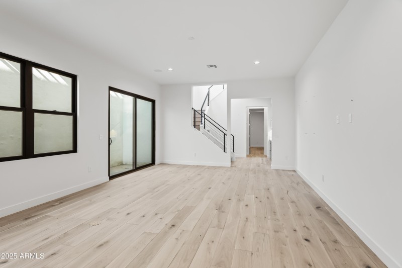 Interior (27 of 36)