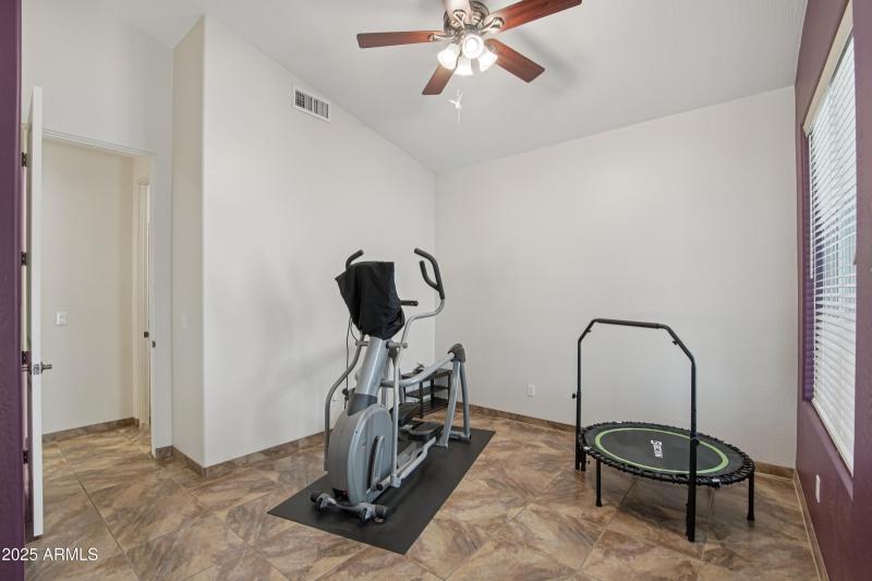 23-print-N 16th St-S2511-023