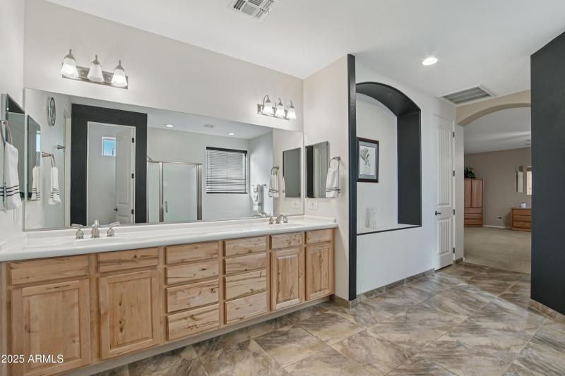 30-print-N 16th St-S2511-030