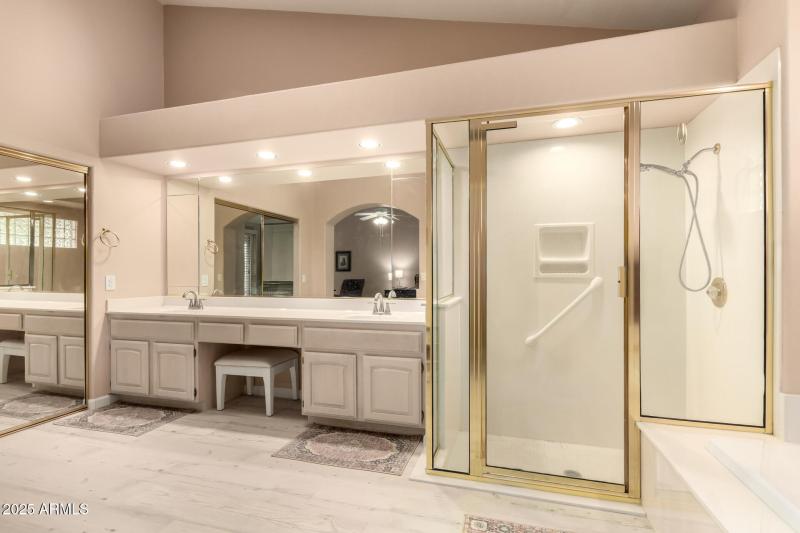 29 - Coopers Hawk 9342