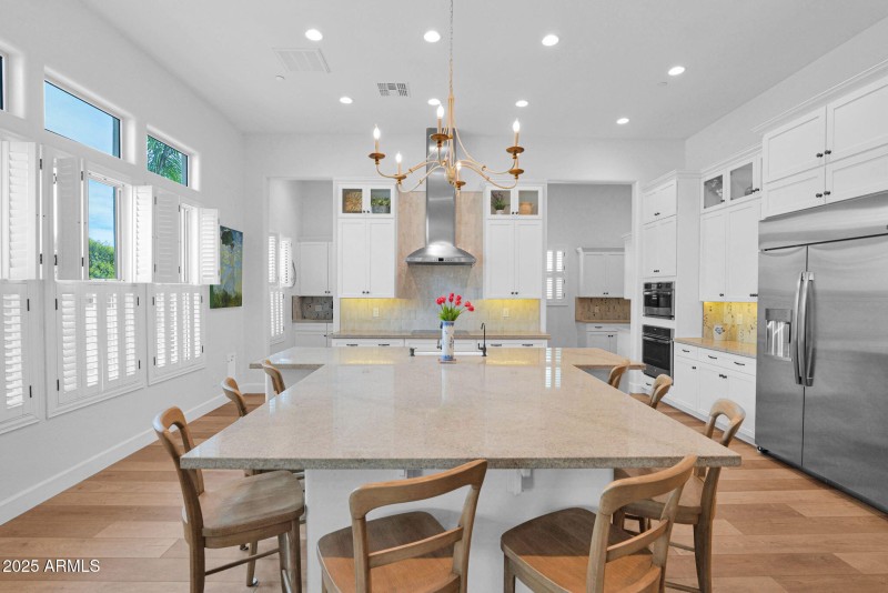 41-web-or-mls-P1382300