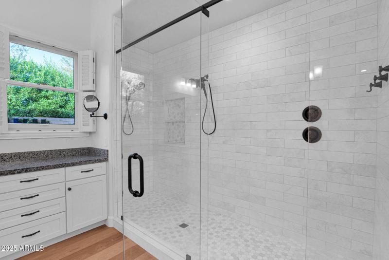 16-web-or-mls-P1372245