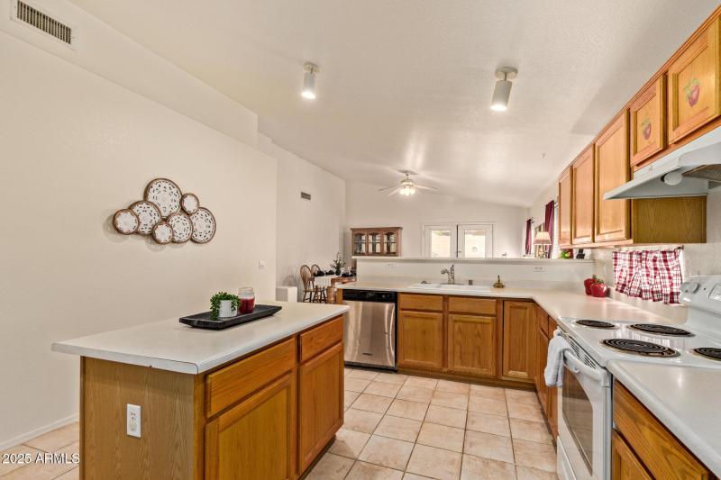 Expansive Counter Space