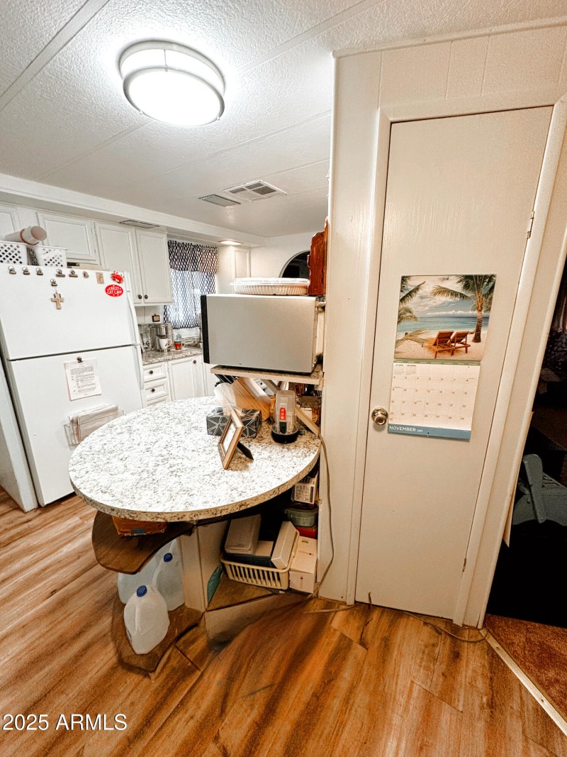 017E2064-8AA9-460D-82D7-C4F6AEC804F9